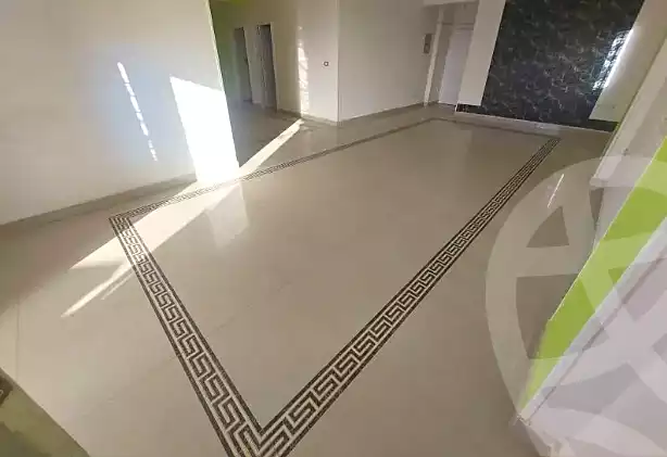 https://aqarmap.com.eg/ar/listing/6880851-for-sale-cairo-el-shorouk-lhy-lwl-shrq-neighborhood-1