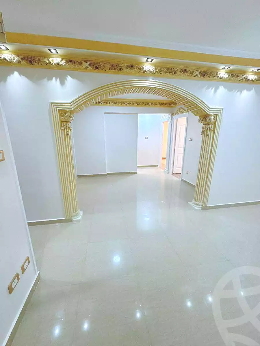https://aqarmap.com.eg/en/listing/6881192-for-sale-alexandria-sydy-bshr-sydy-bshr-bhry