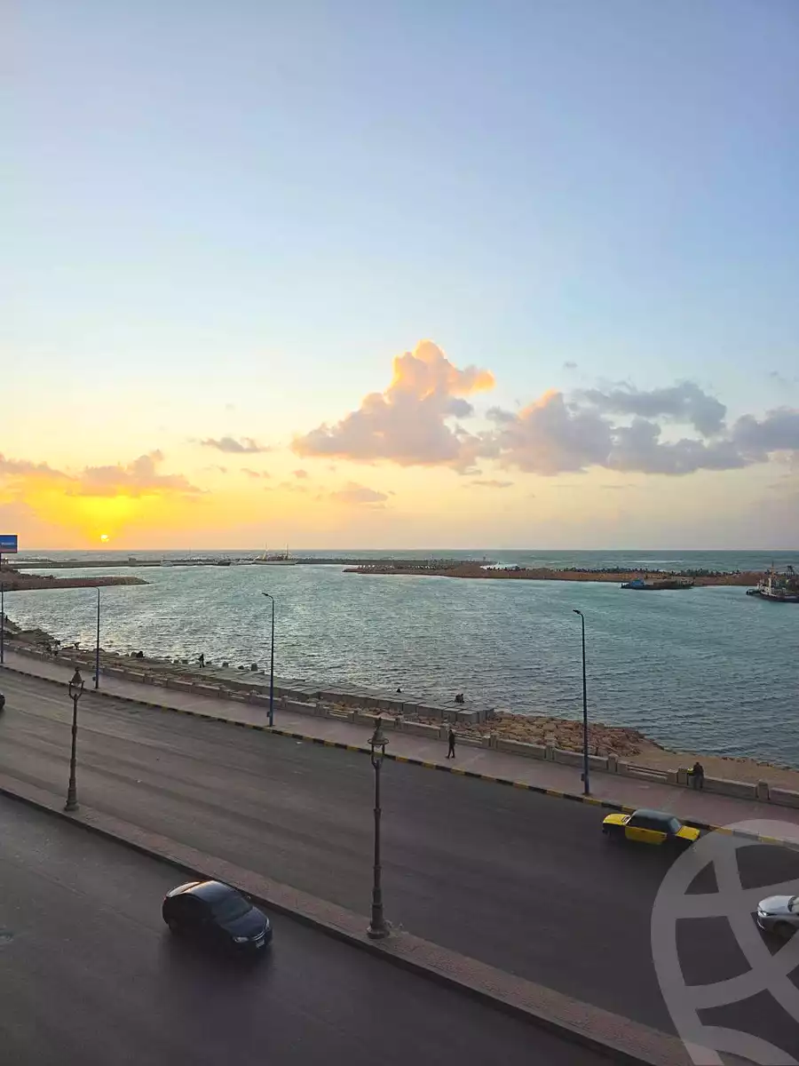 https://aqarmap.com.eg/ar/listing/6881202-for-sale-alexandria-el-saraya-el-geish-rd