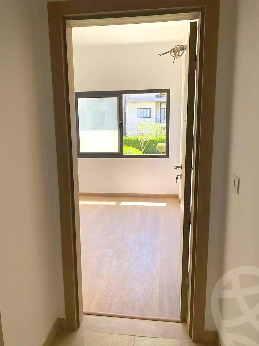شقة بـ٣ غرف نوم في فيفث سكوير المراسم، صورة ٤ من ٩