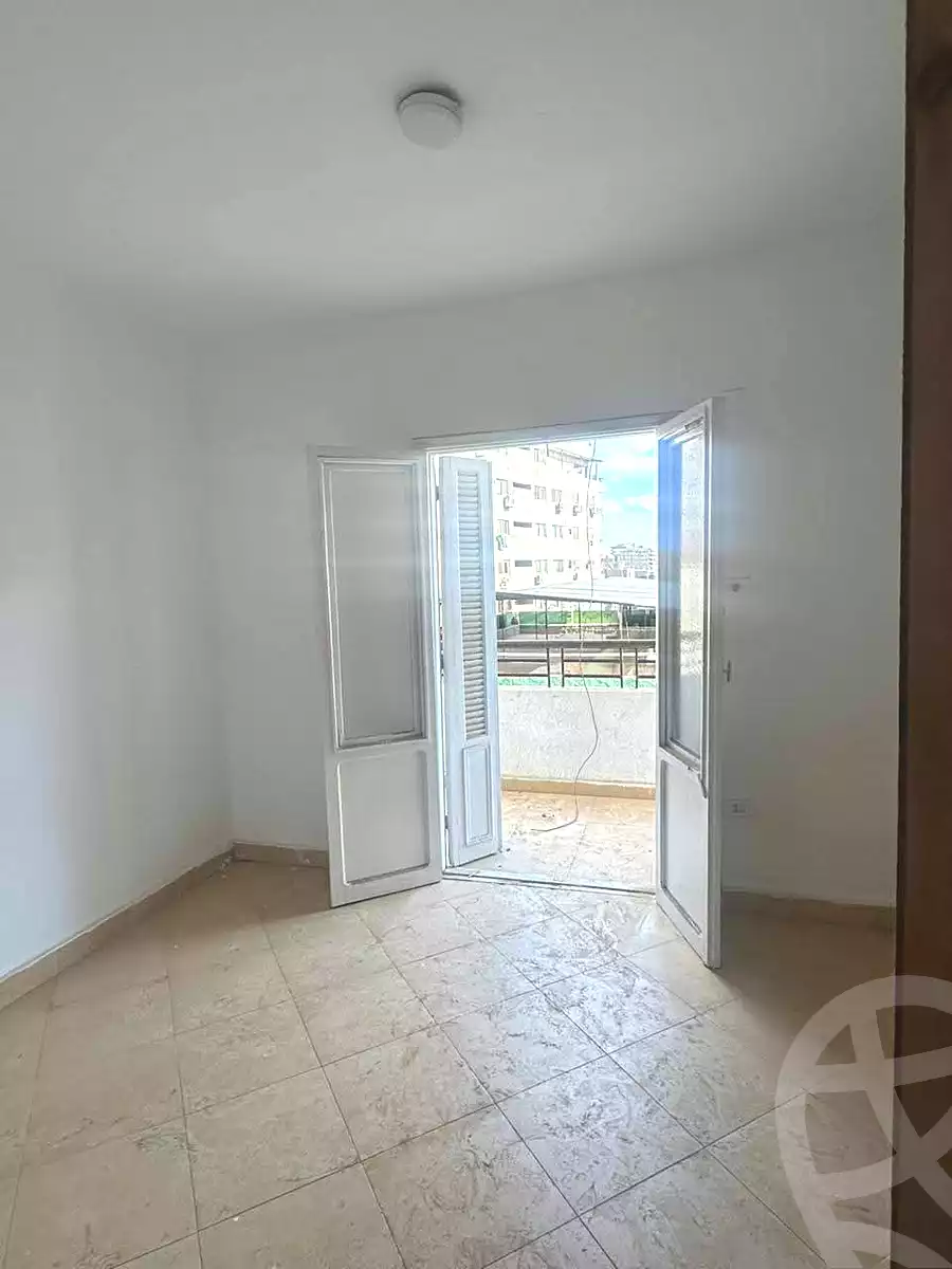 https://aqarmap.com.eg/en/listing/6882269-for-sale-cairo-el-haram-shareaa-naser-el-thawrah