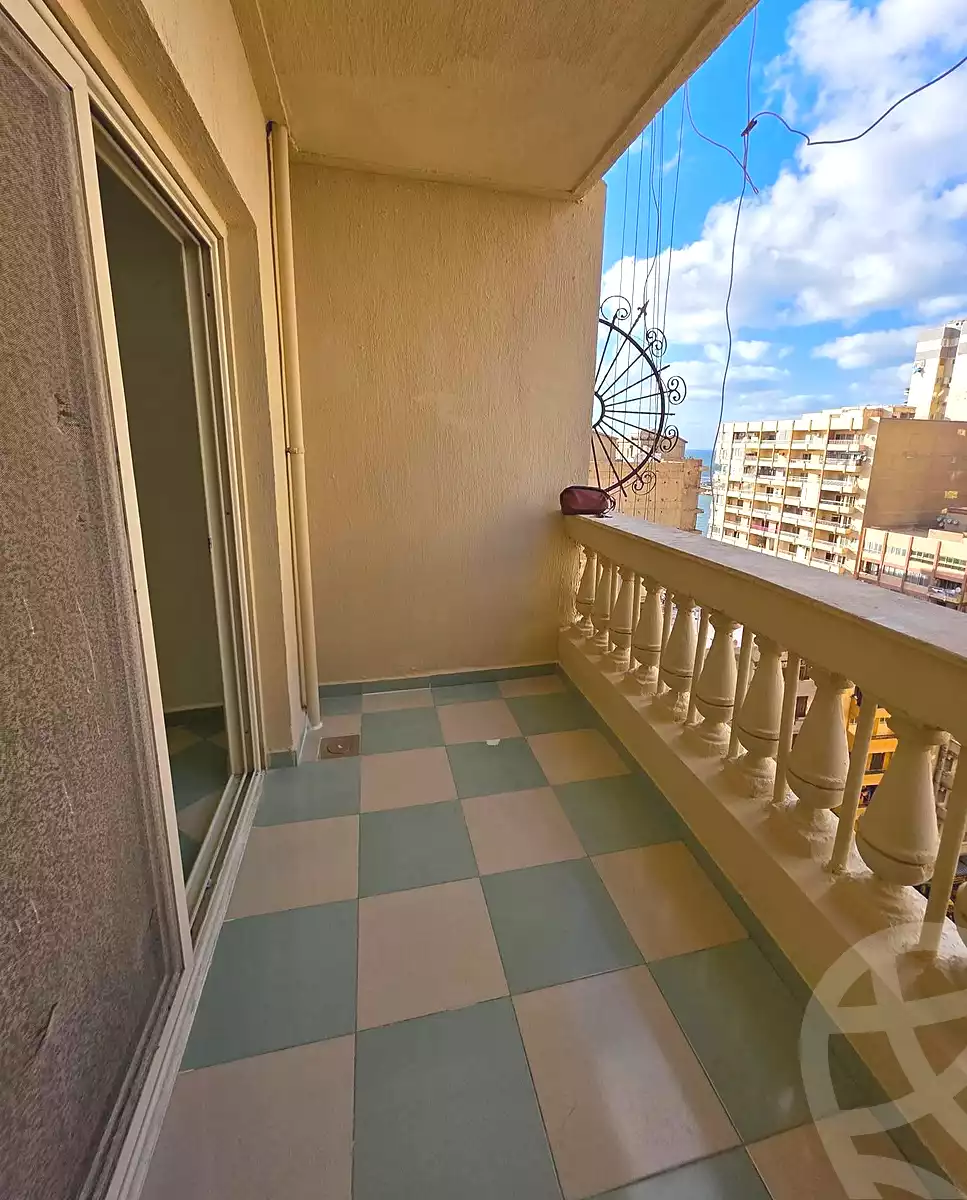 https://aqarmap.com.eg/ar/listing/6883399-for-sale-alexandria-sydy-bshr-sydy-bshr-bhry-shr-khld-bn-lwlyd
