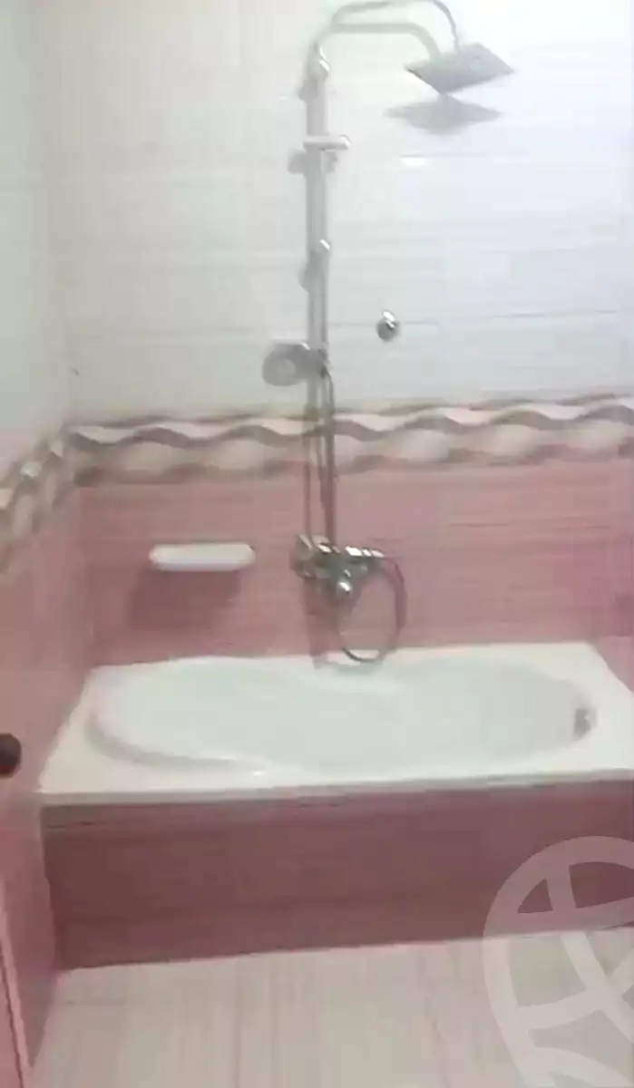 https://aqarmap.com.eg/ar/listing/6883965-for-sale-alexandria-sydy-bshr-sydy-bshr-qbly