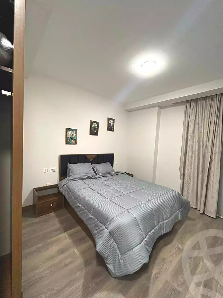 https://aqarmap.com.eg/ar/listing/6884393-for-rent-cairo-el-sheikh-zayed-city-compounds-zyd-wr-llttwyr-park-towers-zed-el-sheikh-zayed-compound