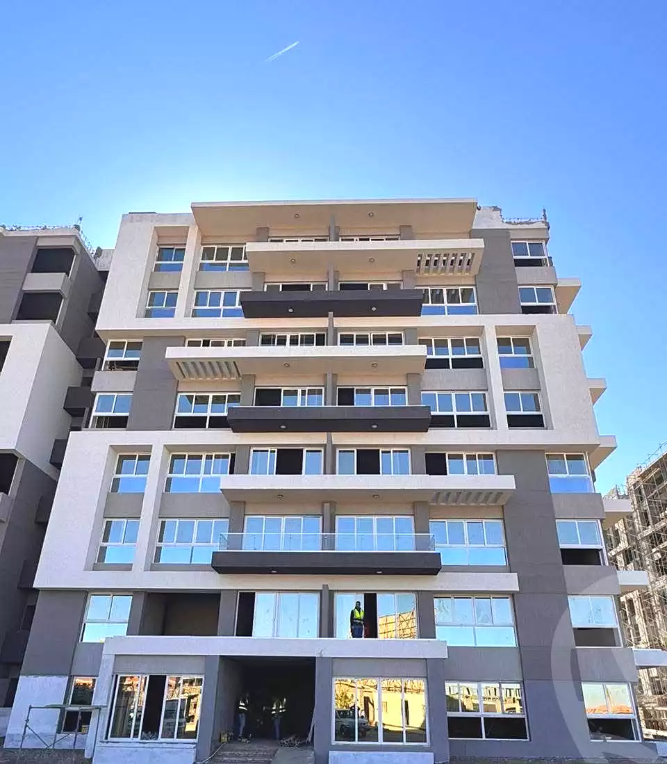 https://aqarmap.com.eg/ar/listing/6884477-for-sale-cairo-new-administrative-capital-r7-syn-7