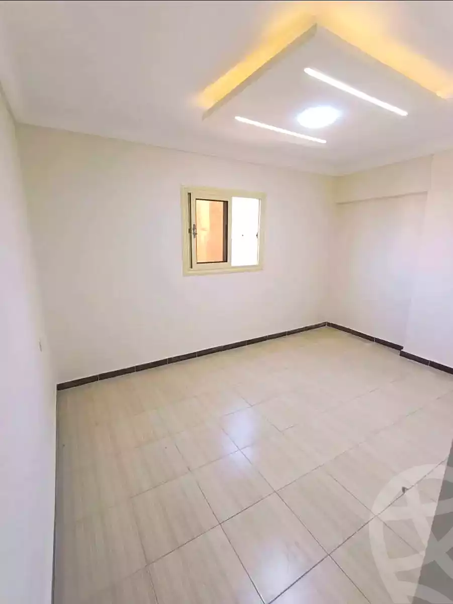 https://aqarmap.com.eg/en/listing/6885233-for-sale-alexandria-sydy-bshr-sydy-bshr-bhry-shr-khld-bn-lwlyd