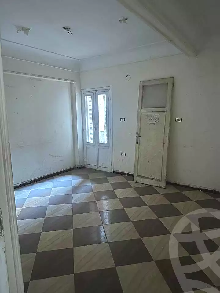 https://aqarmap.com.eg/en/listing/6885674-for-rent-alexandria-al-agamy-el-hanouvel