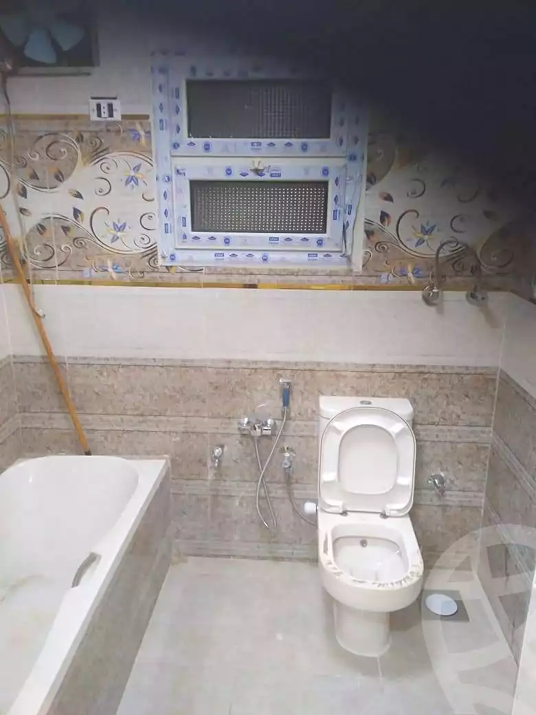 https://aqarmap.com.eg/ar/listing/6885942-for-sale-cairo-ain-shams-ain-shams-el-sharkia-el-zahraa-st