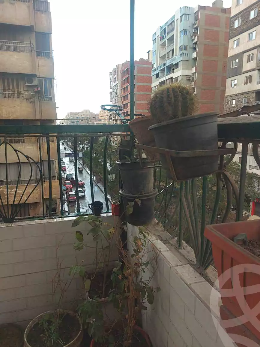 https://aqarmap.com.eg/en/listing/6886093-for-sale-cairo-helwan-mnshy-yn-hlwn-rael-st