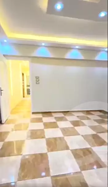 https://aqarmap.com.eg/ar/listing/6886222-for-sale-alexandria-al-agamy-el-hanouvel-radwan-st