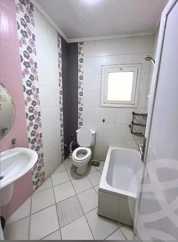 https://aqarmap.com.eg/ar/listing/6886227-for-sale-alexandria-sydy-bshr-tryq-ljysh