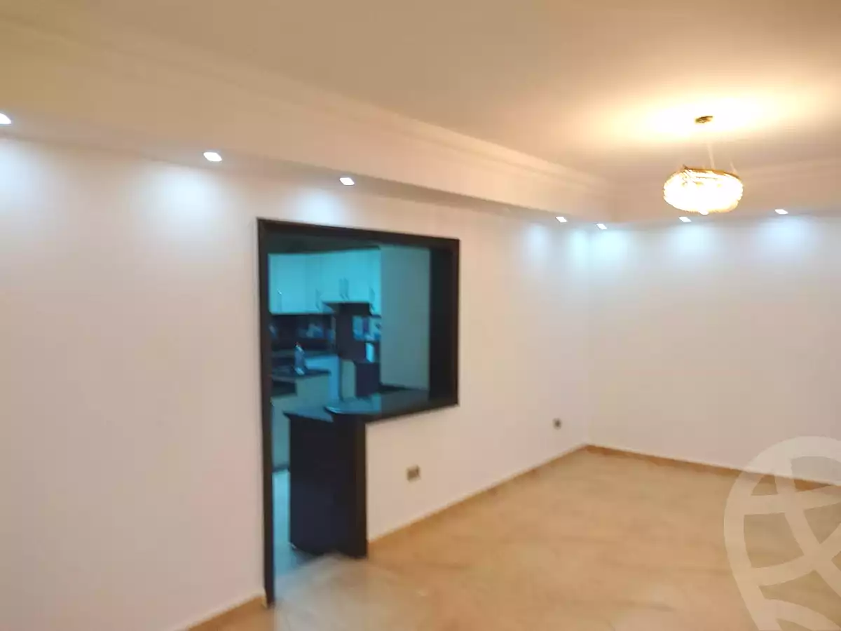 https://aqarmap.com.eg/en/listing/6886683-for-rent-cairo-6th-of-october-compounds-pyramids-walk