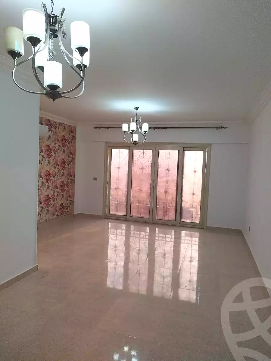 https://aqarmap.com.eg/en/listing/6886683-for-rent-cairo-6th-of-october-compounds-pyramids-walk