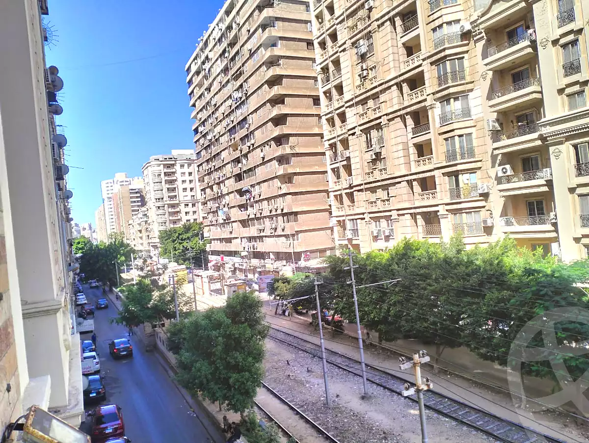 https://aqarmap.com.eg/ar/listing/6886772-for-sale-alexandria-roshdy-shr-hmd-shwqy