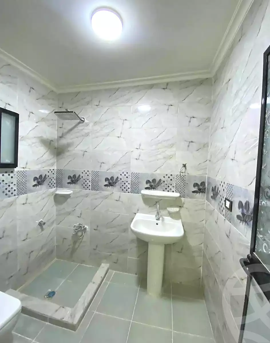 https://aqarmap.com.eg/ar/listing/6886829-for-sale-alexandria-al-agamy-lbytsh-shahr-al-assal-st