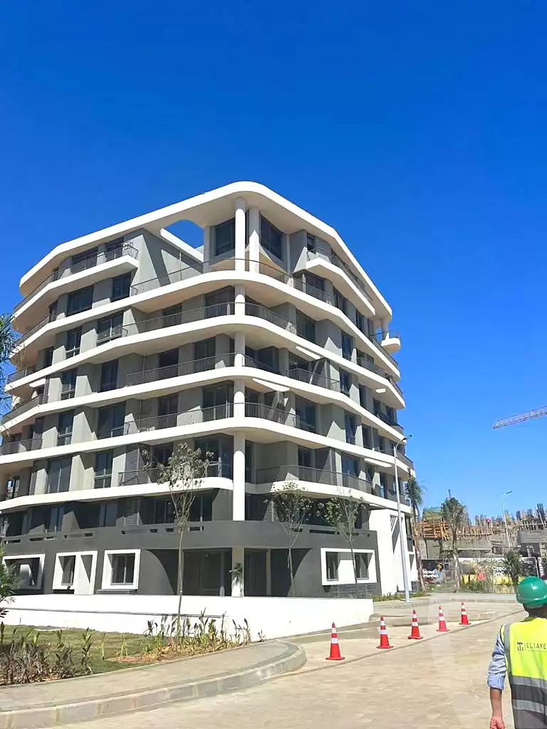 https://aqarmap.com.eg/ar/listing/6887000-for-sale-cairo-new-administrative-capital-r7-armonia