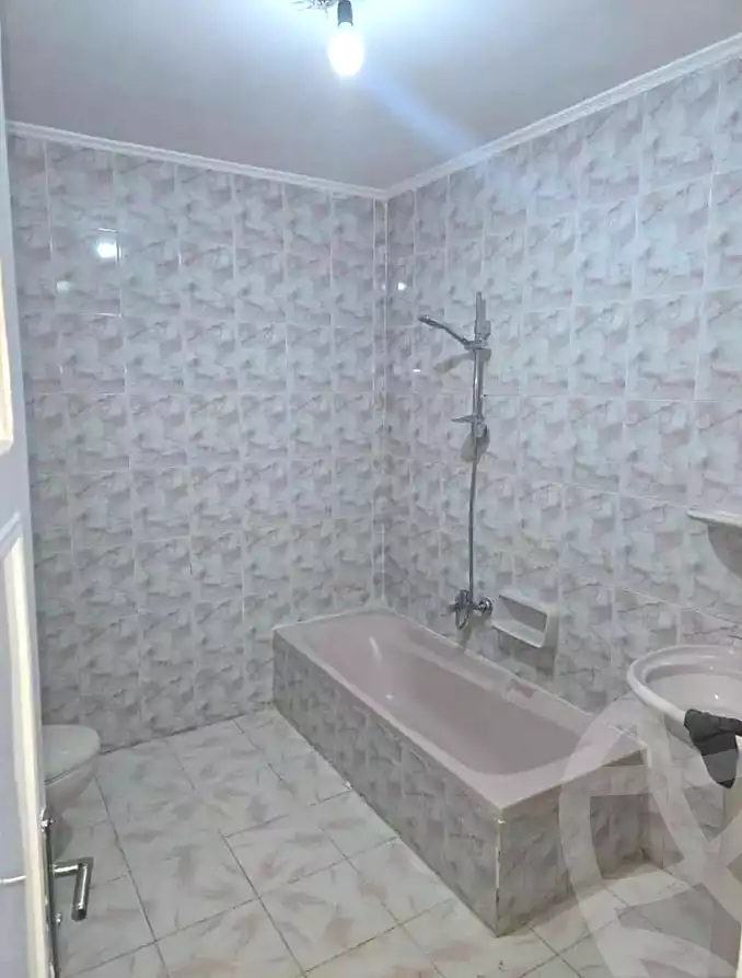 https://aqarmap.com.eg/en/listing/6887117-for-sale-alexandria-ganaklis