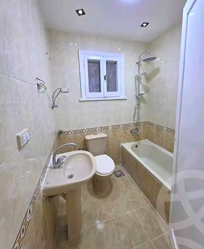 https://aqarmap.com.eg/ar/listing/6887202-for-sale-alexandria-sydy-bshr-sydy-bshr-bhry-shr-khld-bn-lwlyd