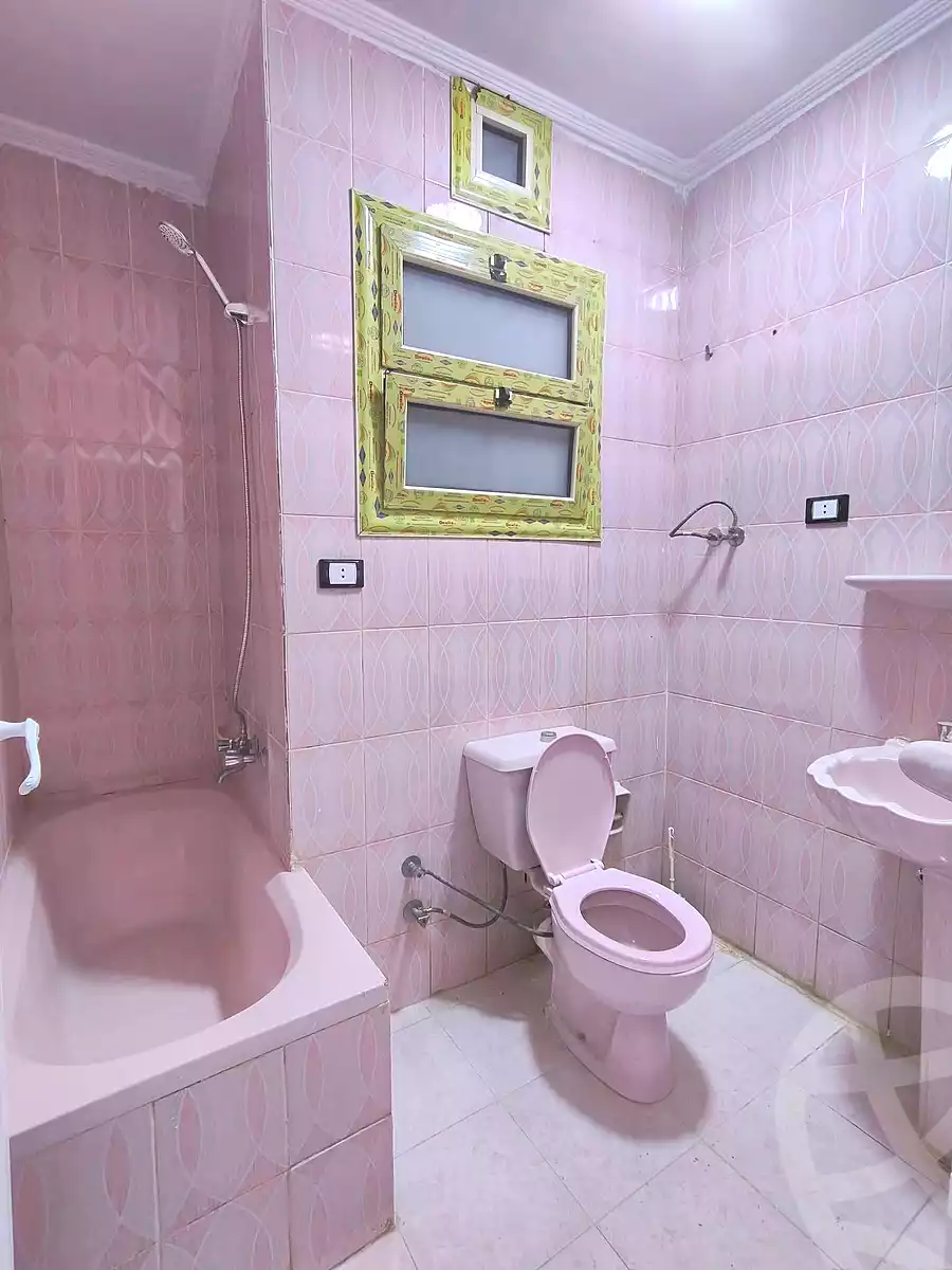 https://aqarmap.com.eg/ar/listing/6887216-for-sale-alexandria-sydy-bshr-sydy-bshr-bhry-shr-mhmd-njyb