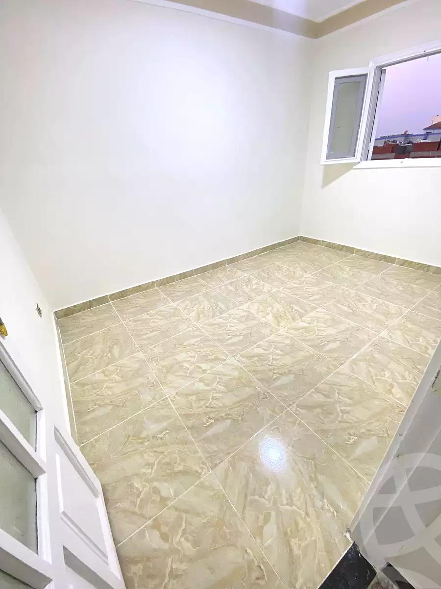 https://aqarmap.com.eg/ar/listing/6887286-for-sale-alexandria-al-agamy-el-hanouvel-el-zahraa-city-st