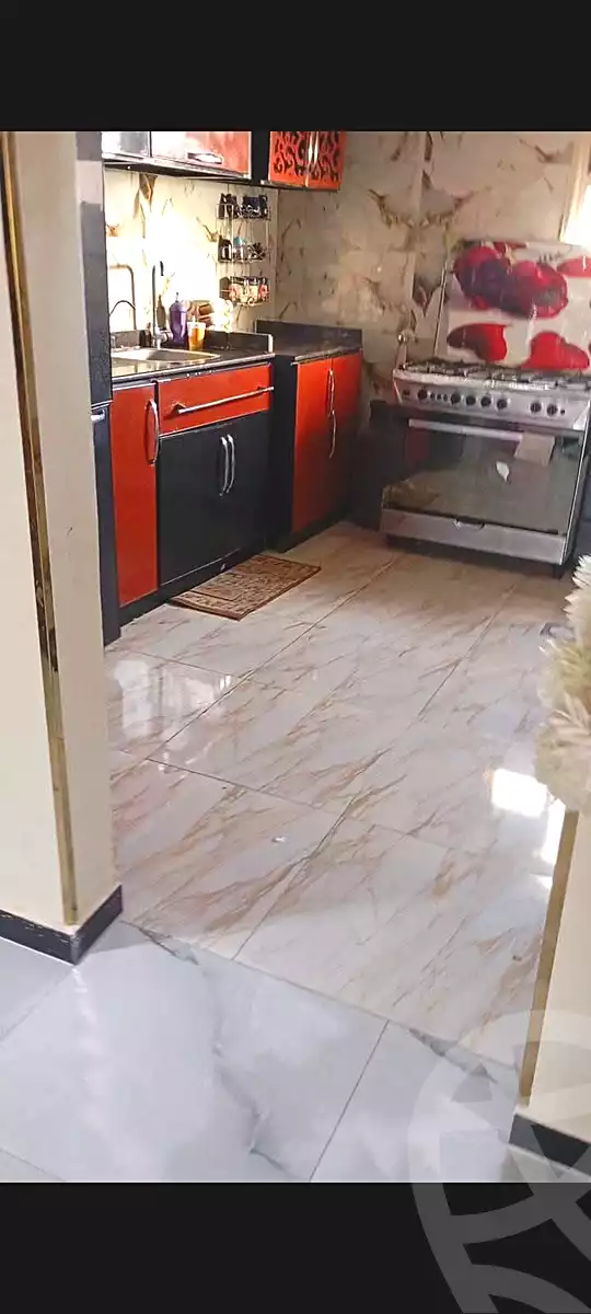 https://aqarmap.com.eg/ar/listing/6887557-for-sale-cairo-helwan-ahmed-enci-st