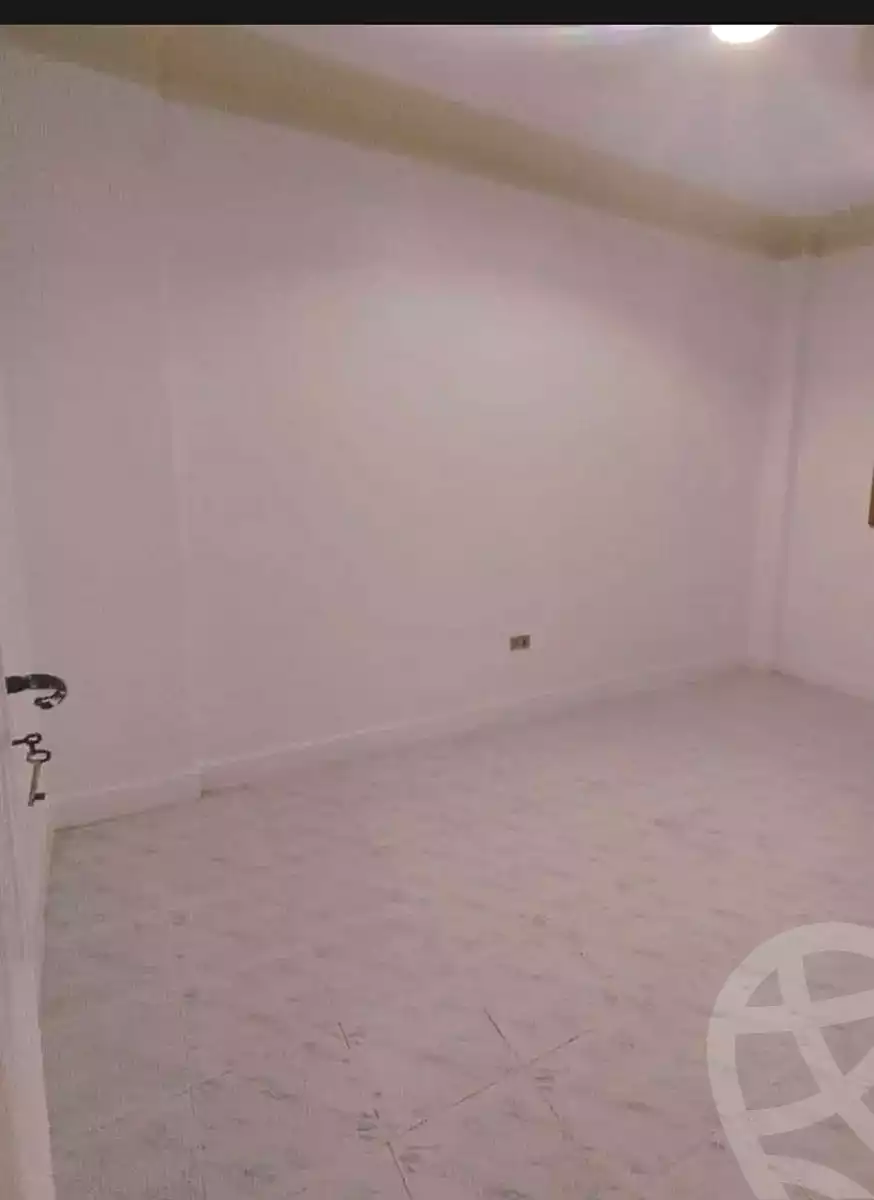 https://aqarmap.com.eg/ar/listing/6887788-for-sale-alexandria-moharram-bey-tryq-qn-lswys