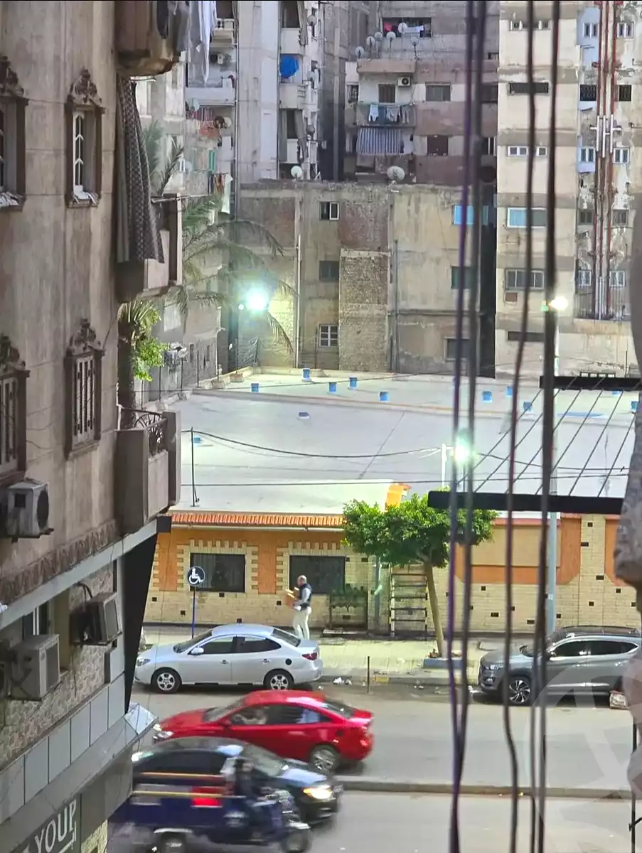 https://aqarmap.com.eg/ar/listing/6888429-for-sale-alexandria-sydy-bshr-sydy-bshr-bhry-el-shaikh-hussein-soliman-18-st