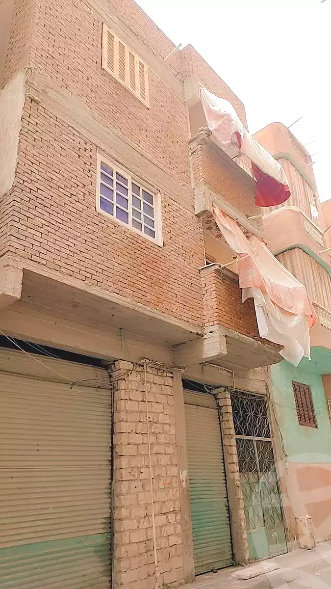 https://aqarmap.com.eg/ar/listing/6889423-for-sale-alexandria-al-agamy-el-hanouvel-radwan-st