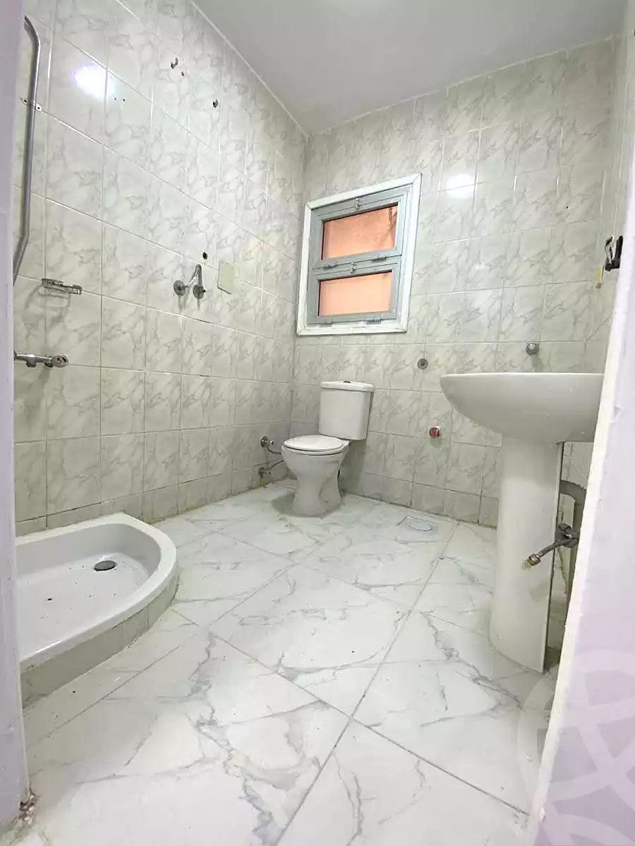 https://aqarmap.com.eg/en/listing/6889690-for-sale-alexandria-al-agamy-shataa-el-nakheel