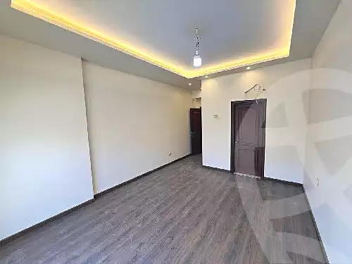 https://aqarmap.com.eg/ar/listing/6889745-for-sale-cairo-new-cairo-compounds-el-patio-oro