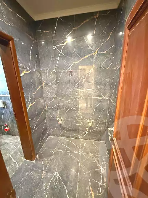 https://aqarmap.com.eg/ar/listing/6889745-for-sale-cairo-new-cairo-compounds-el-patio-oro