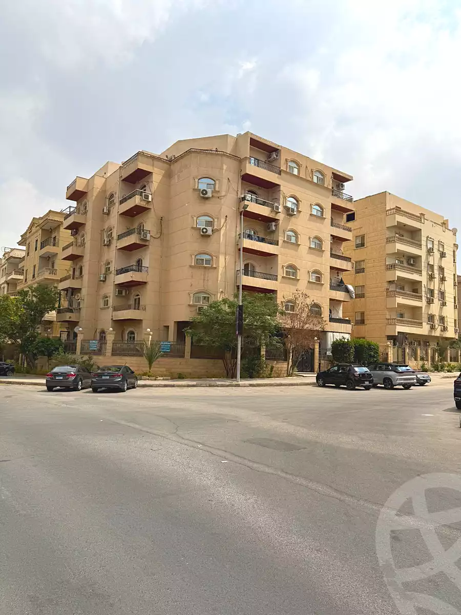 https://aqarmap.com.eg/ar/listing/6890034-for-sale-cairo-new-cairo-el-narges-el-narges-omarat-street-79