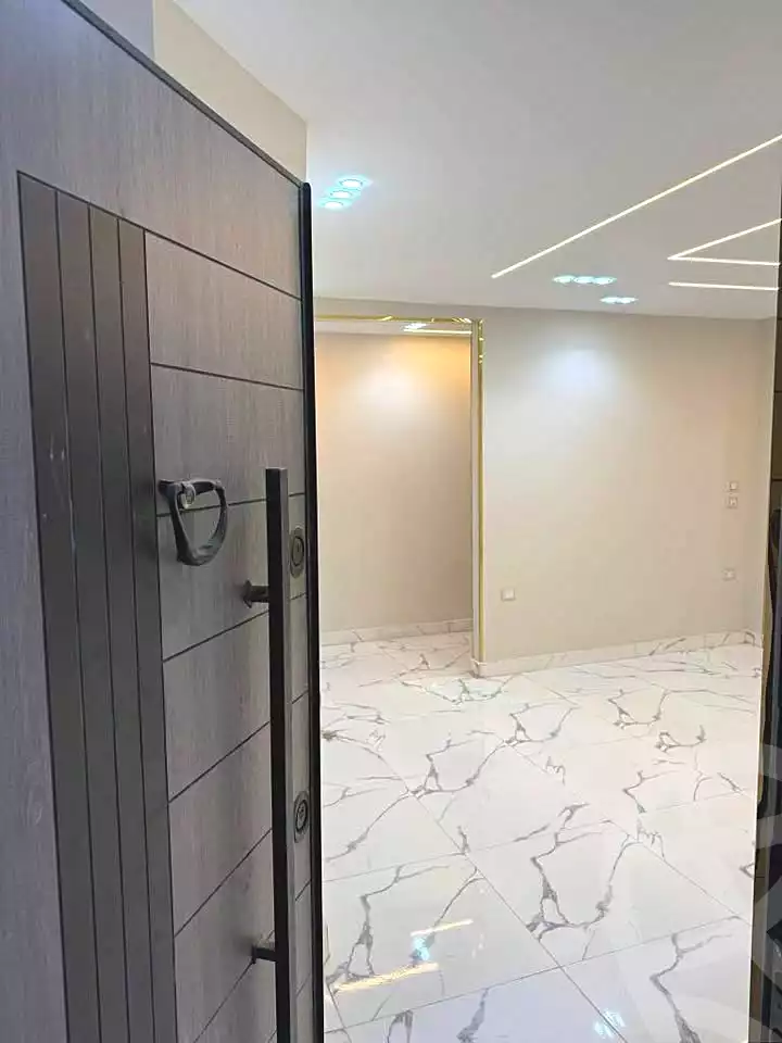 https://aqarmap.com.eg/ar/listing/6890516-for-sale-cairo-el-haram-el-lebeny-soltan-khattab-st