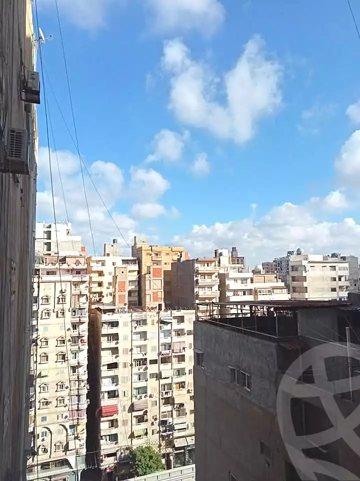https://aqarmap.com.eg/ar/listing/6892033-for-sale-alexandria-el-mandara-shr-mlk-hfny