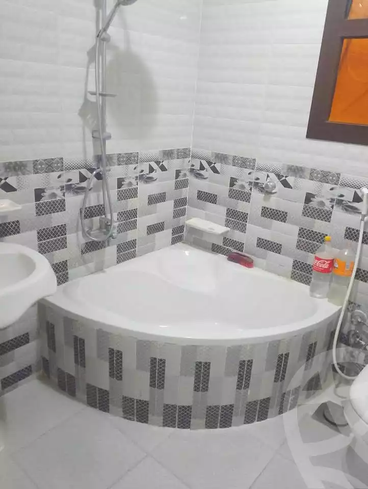 https://aqarmap.com.eg/ar/listing/6892197-for-sale-alexandria-al-agamy-el-hanouvel-el-zahraa-city-st