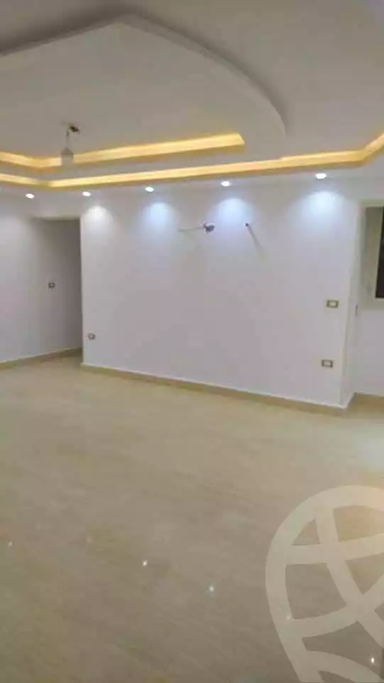 https://aqarmap.com.eg/ar/listing/6892244-for-rent-cairo-helwan-mostafa-fahmy-st