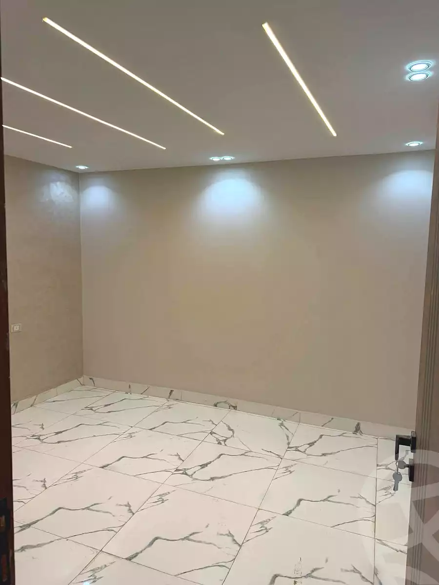 https://aqarmap.com.eg/ar/listing/6892549-for-sale-cairo-el-haram-el-lebeny-soltan-khattab-st