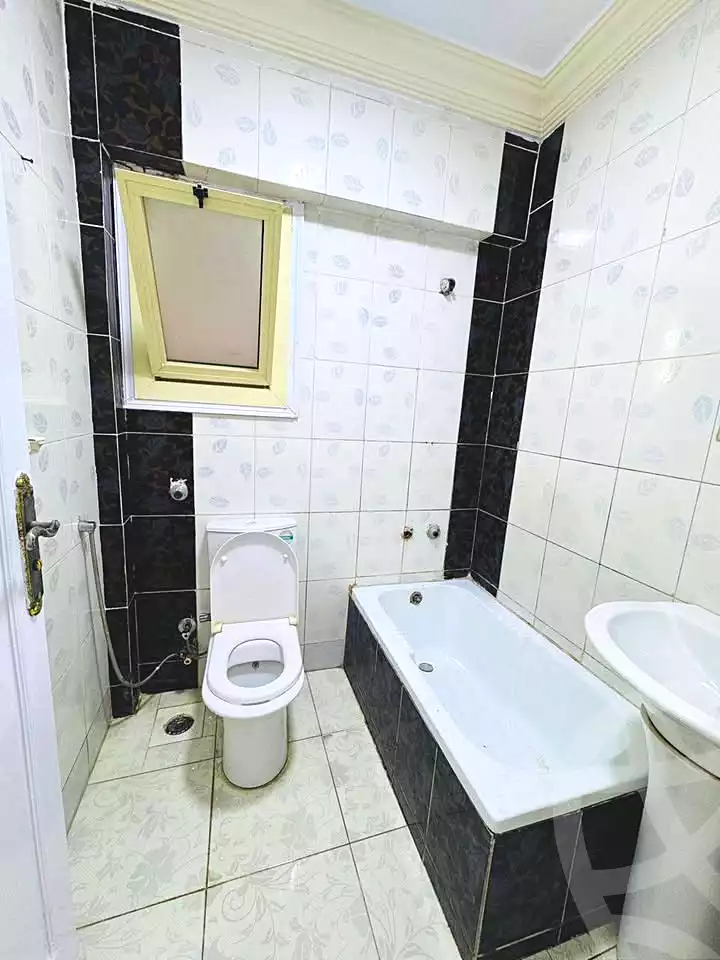 https://aqarmap.com.eg/ar/listing/6892800-for-sale-alexandria-al-agamy-shataa-el-nakheel-street-27
