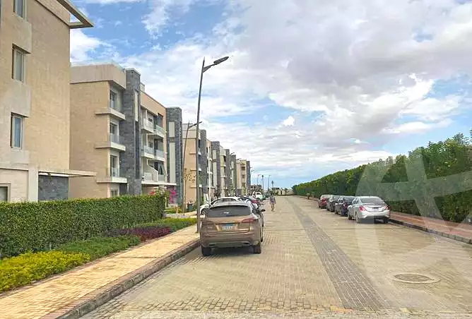 https://aqarmap.com.eg/ar/listing/6892956-for-sale-cairo-new-cairo-compounds-galleria-moon-valley-compound-arabia