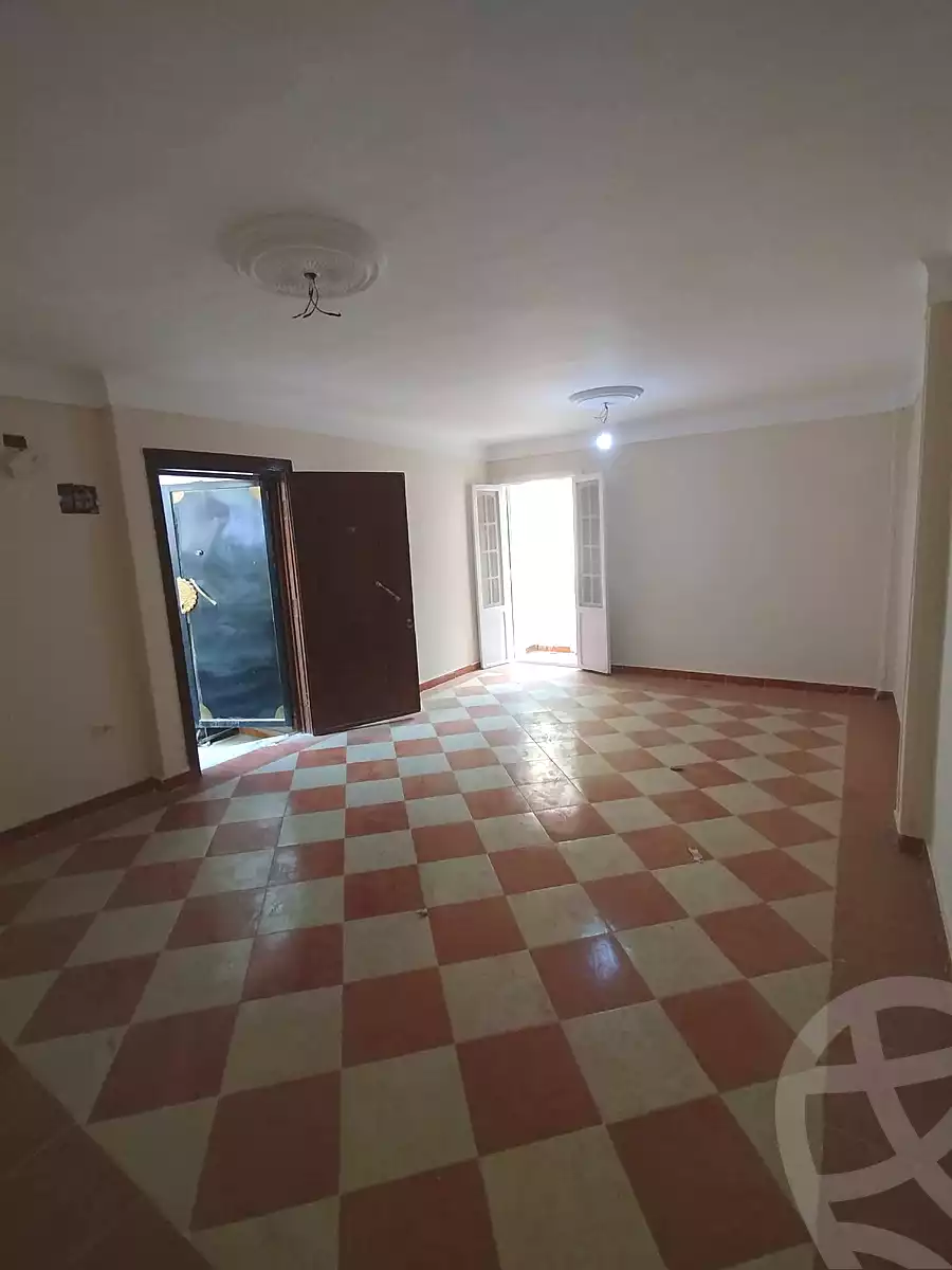 https://aqarmap.com.eg/en/listing/6893258-for-sale-alexandria-lsywf-el-falki