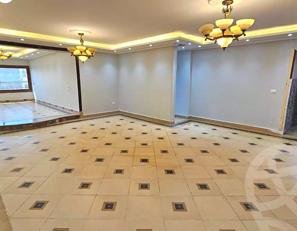 https://aqarmap.com.eg/ar/listing/6893322-for-sale-cairo-helwan-ahmed-enci-st