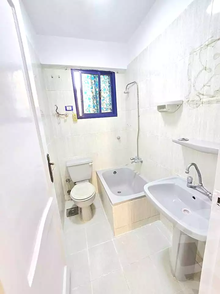 https://aqarmap.com.eg/ar/listing/6893708-for-sale-alexandria-al-agamy-shataa-el-nakheel-no-9-st