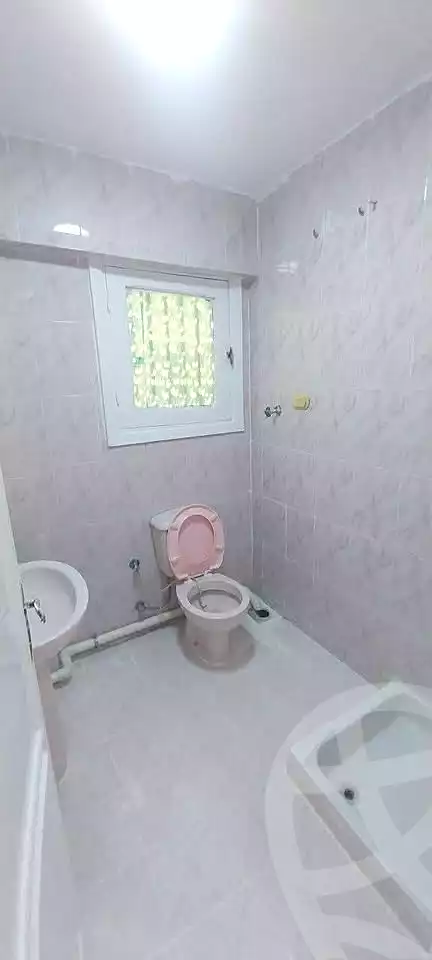 https://aqarmap.com.eg/en/listing/6893861-for-sale-alexandria-al-agamy-shataa-el-nakheel-no-9-st