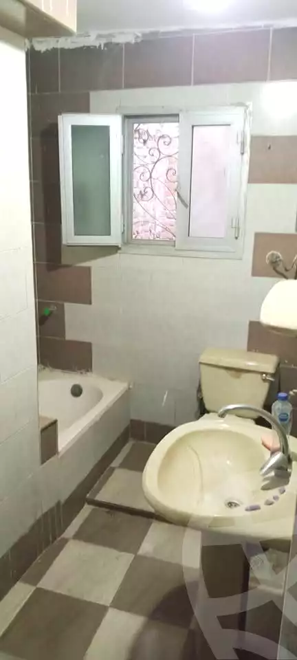 https://aqarmap.com.eg/ar/listing/6893997-for-sale-alexandria-sydy-bshr-sydy-bshr-bhry