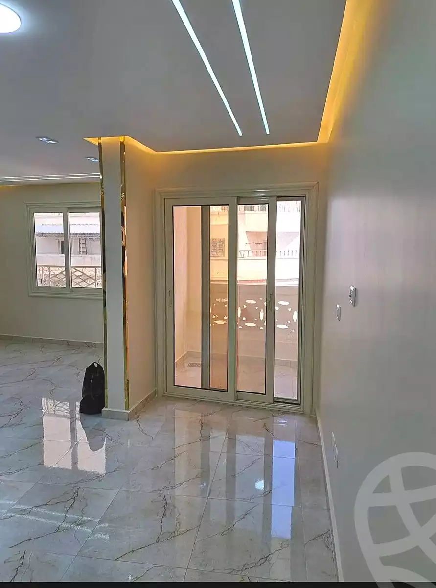 https://aqarmap.com.eg/ar/listing/6894377-for-sale-alexandria-sydy-bshr-sydy-bshr-bhry-khalil-hamada-st