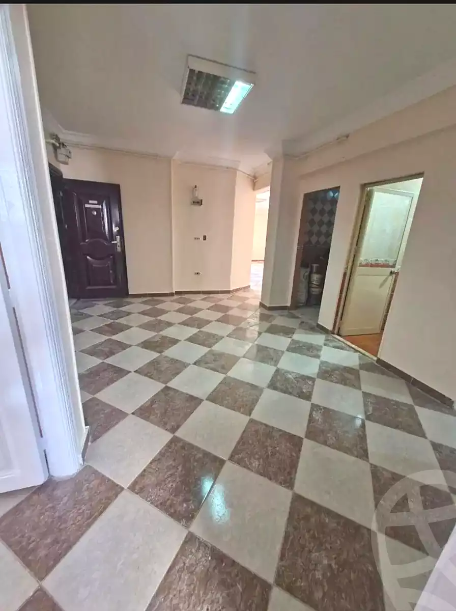 https://aqarmap.com.eg/ar/listing/6894555-for-sale-alexandria-sydy-bshr-sydy-bshr-bhry-shr-mhmd-njyb