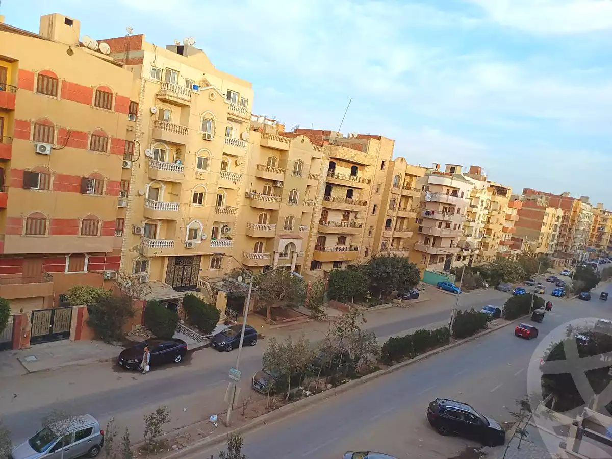 https://aqarmap.com.eg/ar/listing/6895413-for-rent-cairo-6th-of-october-el-ahyaa-neighborhood-4th