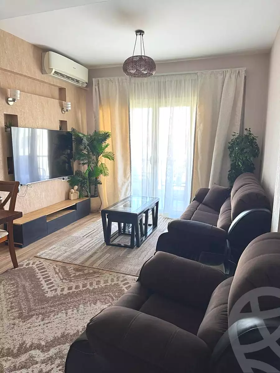 https://aqarmap.com.eg/ar/listing/6895696-for-rent-cairo-el-sheikh-zayed-city-compounds-dh-drys