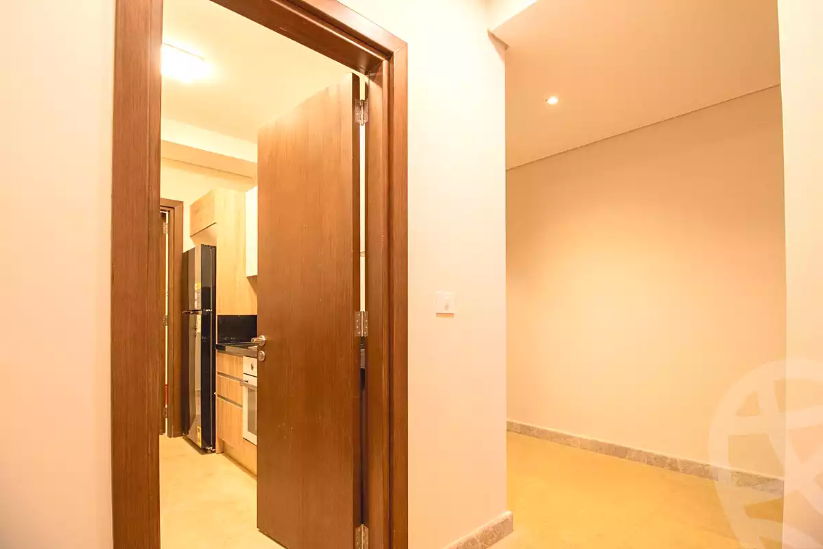 https://aqarmap.com.eg/ar/listing/6895881-for-rent-cairo-el-sheikh-zayed-city-compounds-dh-drys