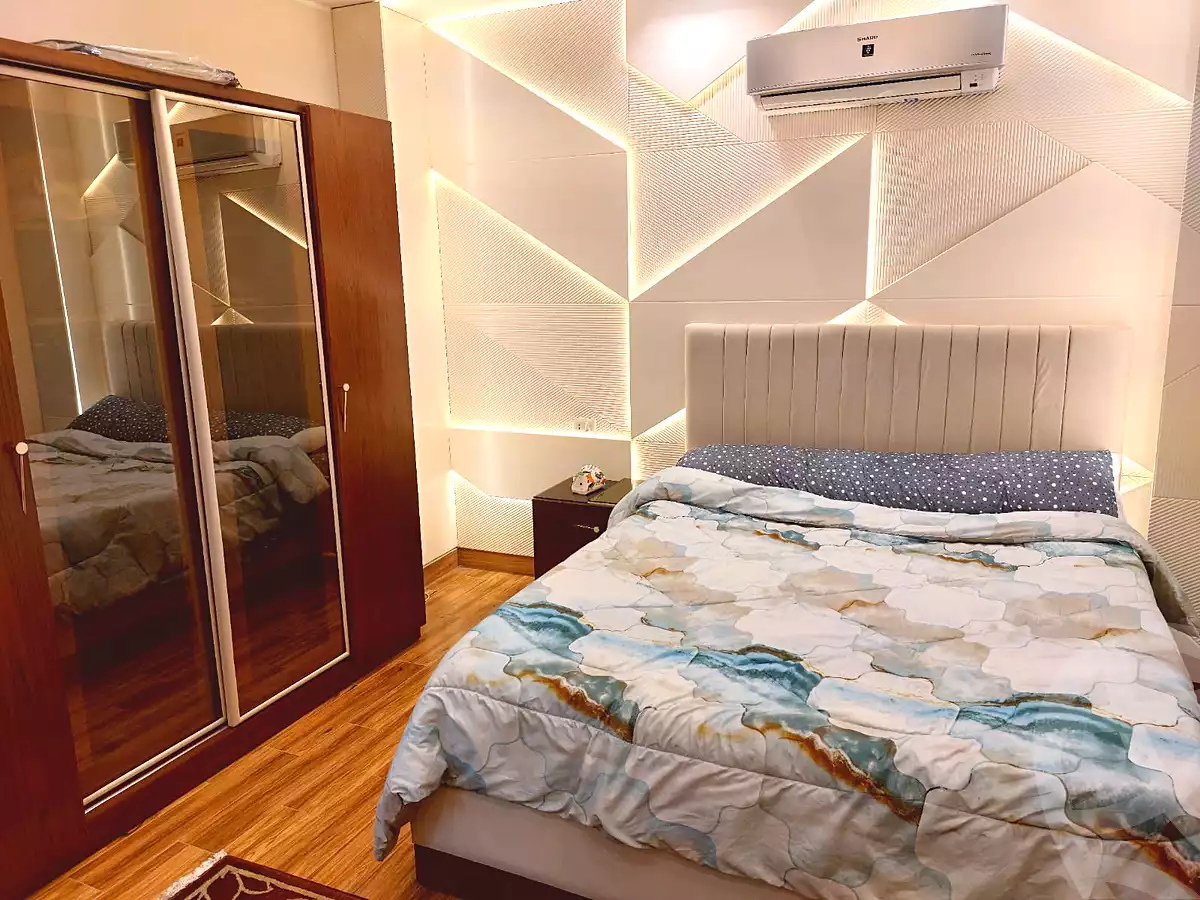 https://aqarmap.com.eg/ar/listing/6896090-for-rent-cairo-el-sheikh-zayed-city-el-hay-elthamen